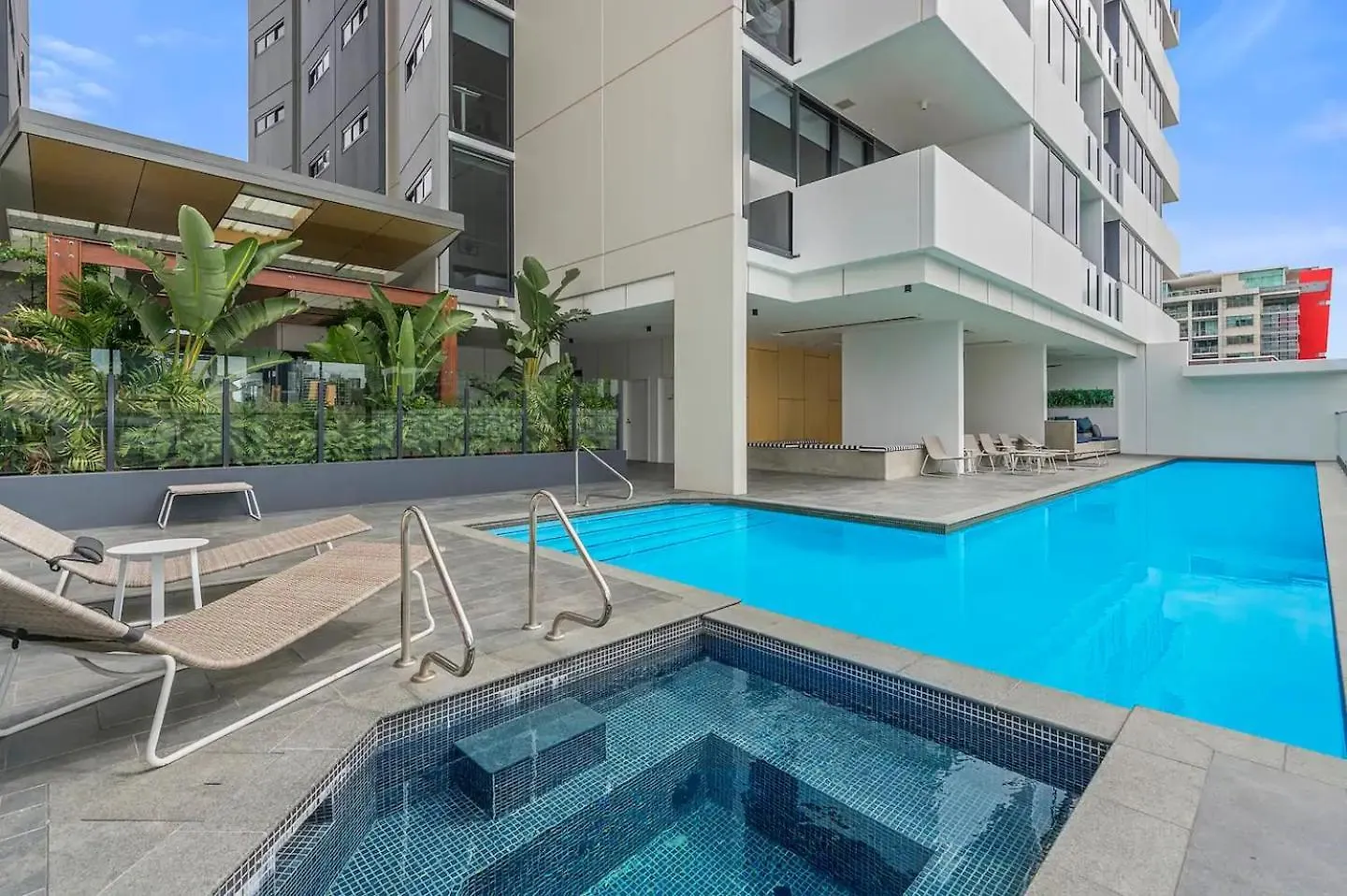 Central South Bank Apt W Pool, Gym & Best Location Brisbane Apartment